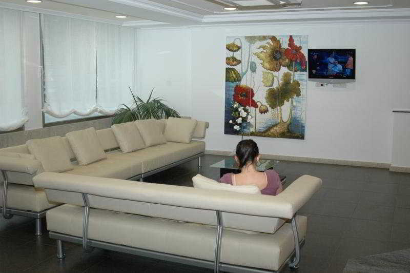 Hotel Villa Juanita 格罗韦 外观 照片